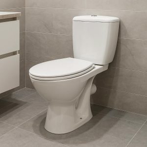 K681-061 Компакт 900 KORAL 011 3/6 з поліпропіленовим сидінням з метал. кріпл.,  горизонтальний випуск, нижній підвід води, білий глянець (1 сорт)