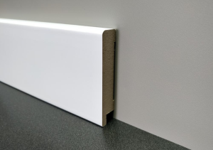 Плінтуси та профілі